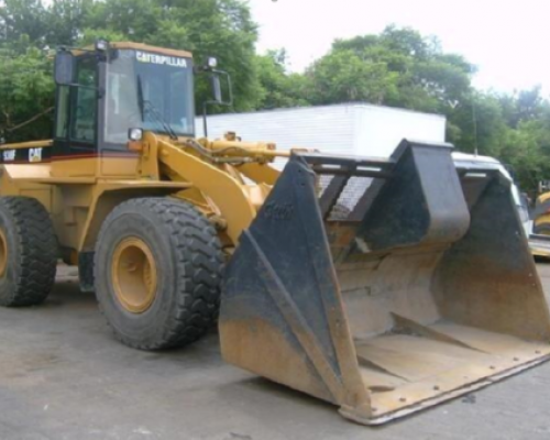 Caterpillar Lastikli Yükleyici